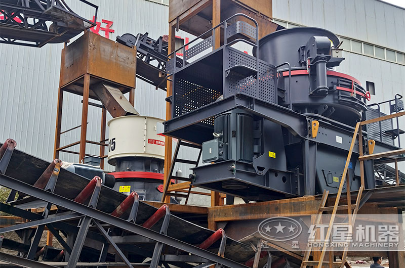 制沙生產(chǎn)線現(xiàn)場(chǎng) 制沙生產(chǎn)線現(xiàn)場(chǎng)