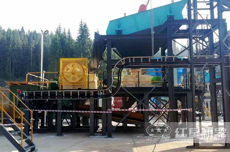 顎式破碎機+對輥式破碎機 顎式破碎機+對輥式破碎機